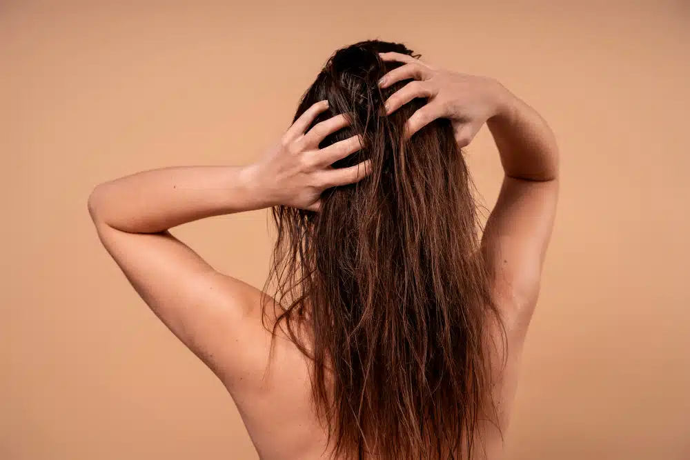 Come riparare i capelli danneggiati senza tagliarli