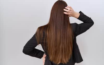 Caduta dei capelli e problemi ormonali: cosa dovresti sapere