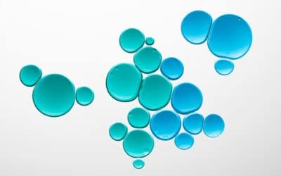 Acido tranexamico per le macchie: benefici, sicurezza e come inserirlo in routine